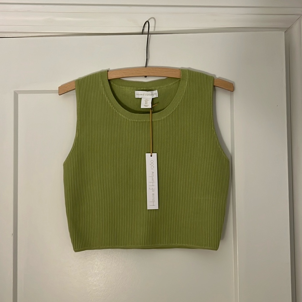 Price DROP!  House of Harlow 1960  NWT Green Ribbed Crop